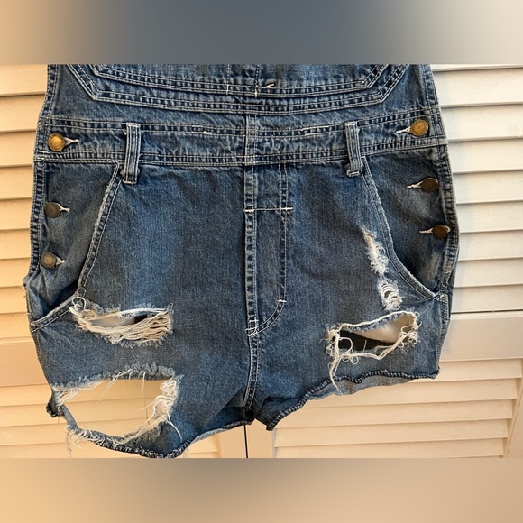 CarMar Medium Overall Shorts Blue Denim Jean Destroyed Distressed - Picture 3 of 7